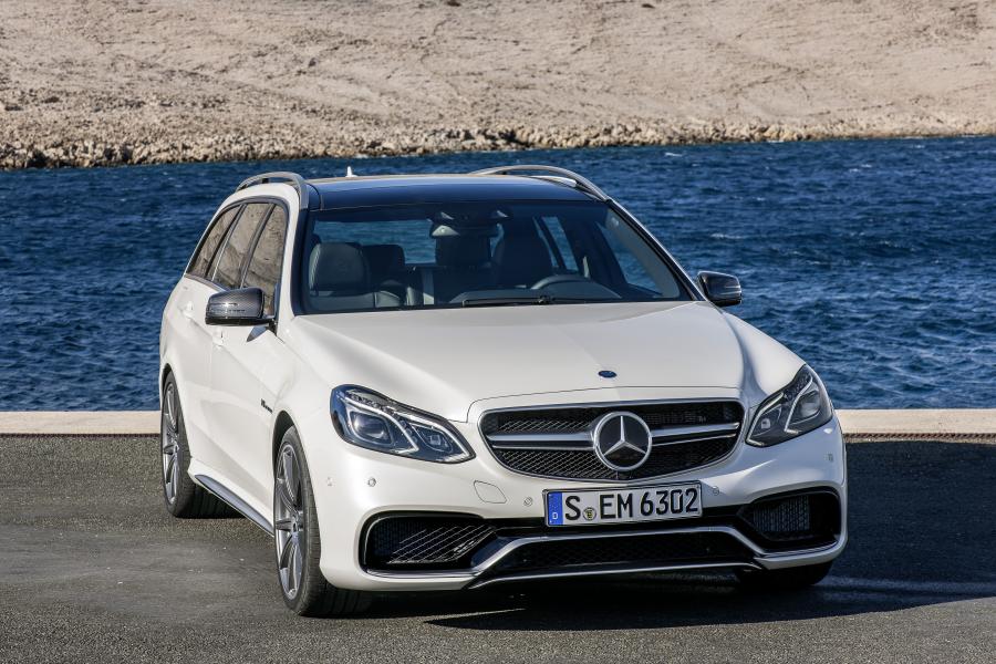  Mercedes-Benz E63 AMG Estate 2013 года  (фото 1 из 18)